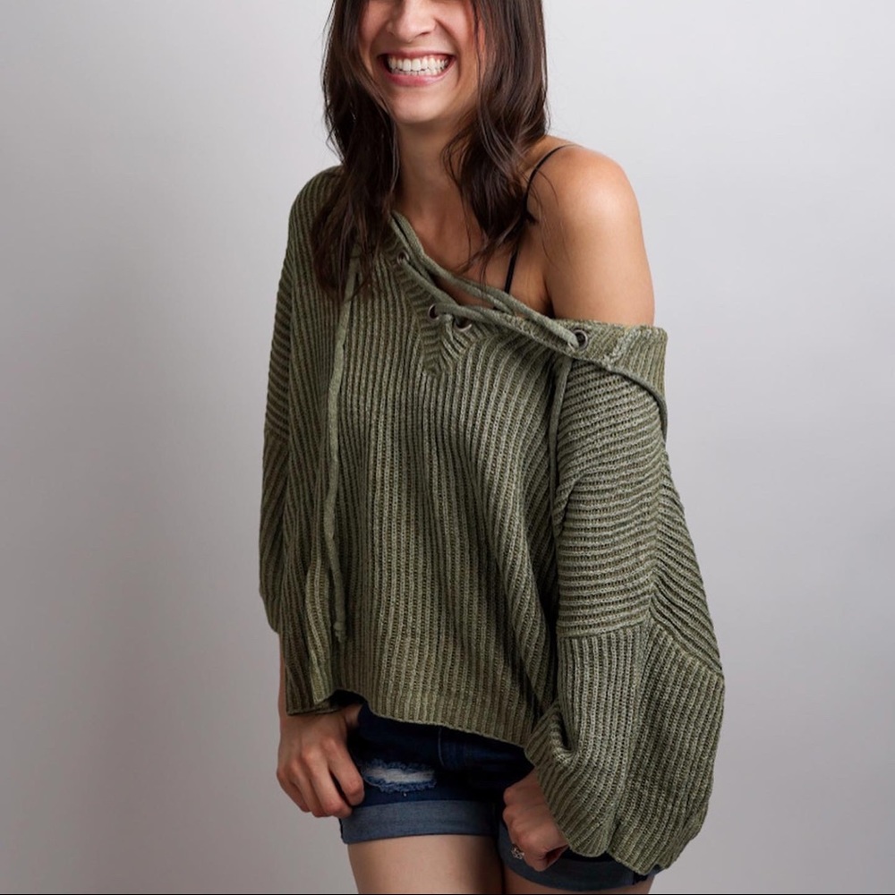 Lily Pullover Hoodie